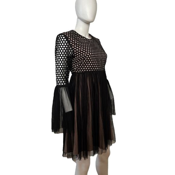 Nha Khanh Black Bell Sleeve Pleated Tulle Skirt A Line Dress Sz 4 - Picture 2 of 4